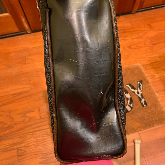 Consuela Black Tote with Floral Embroidery - Picture 9 of 11